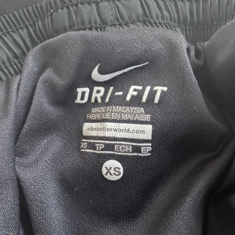 Nike Shorts - Picture 3 of 3